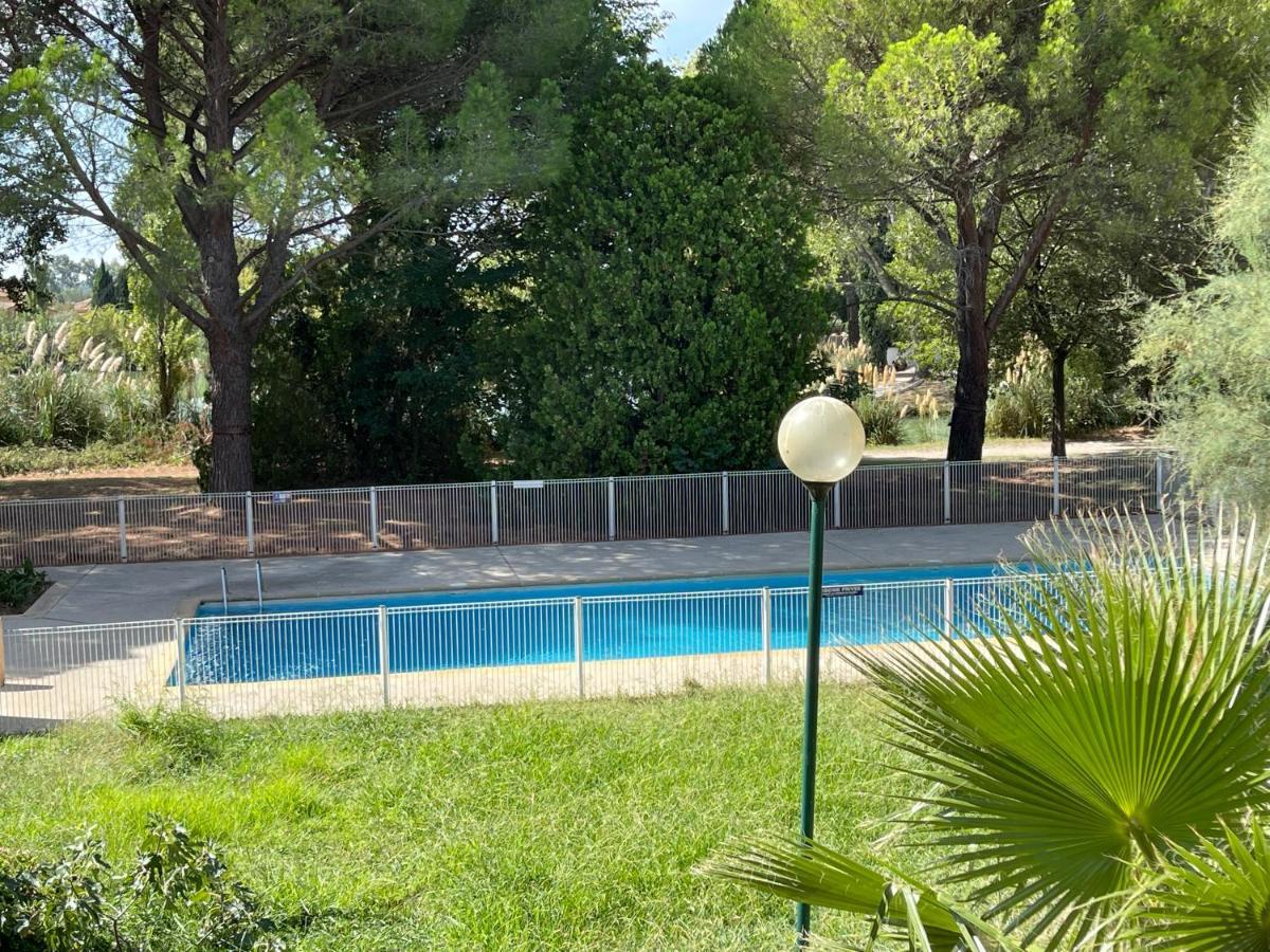 Appartement 211 Les Salicornes Arles Ngoại thất bức ảnh